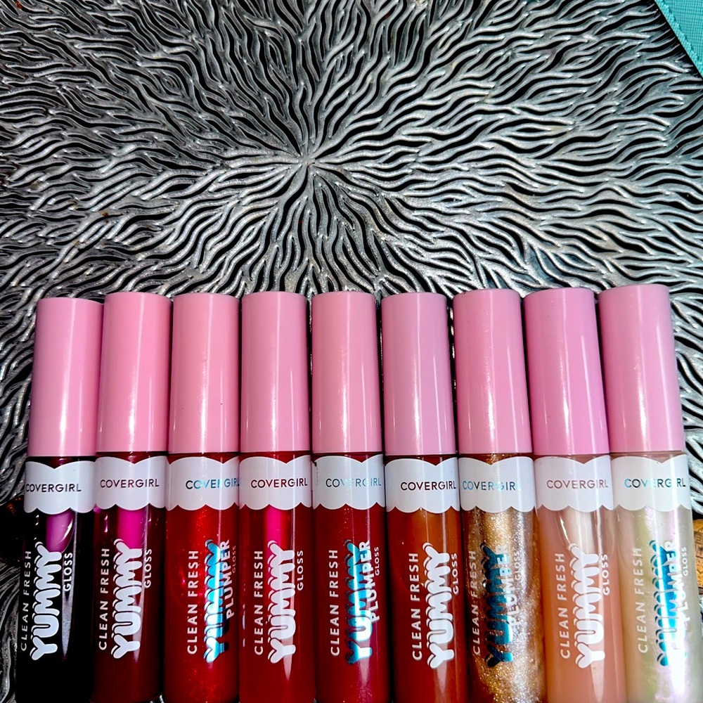 Yummy lip glosses and lip plumpers